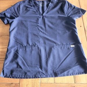 FIGS XL NAVY TOP
